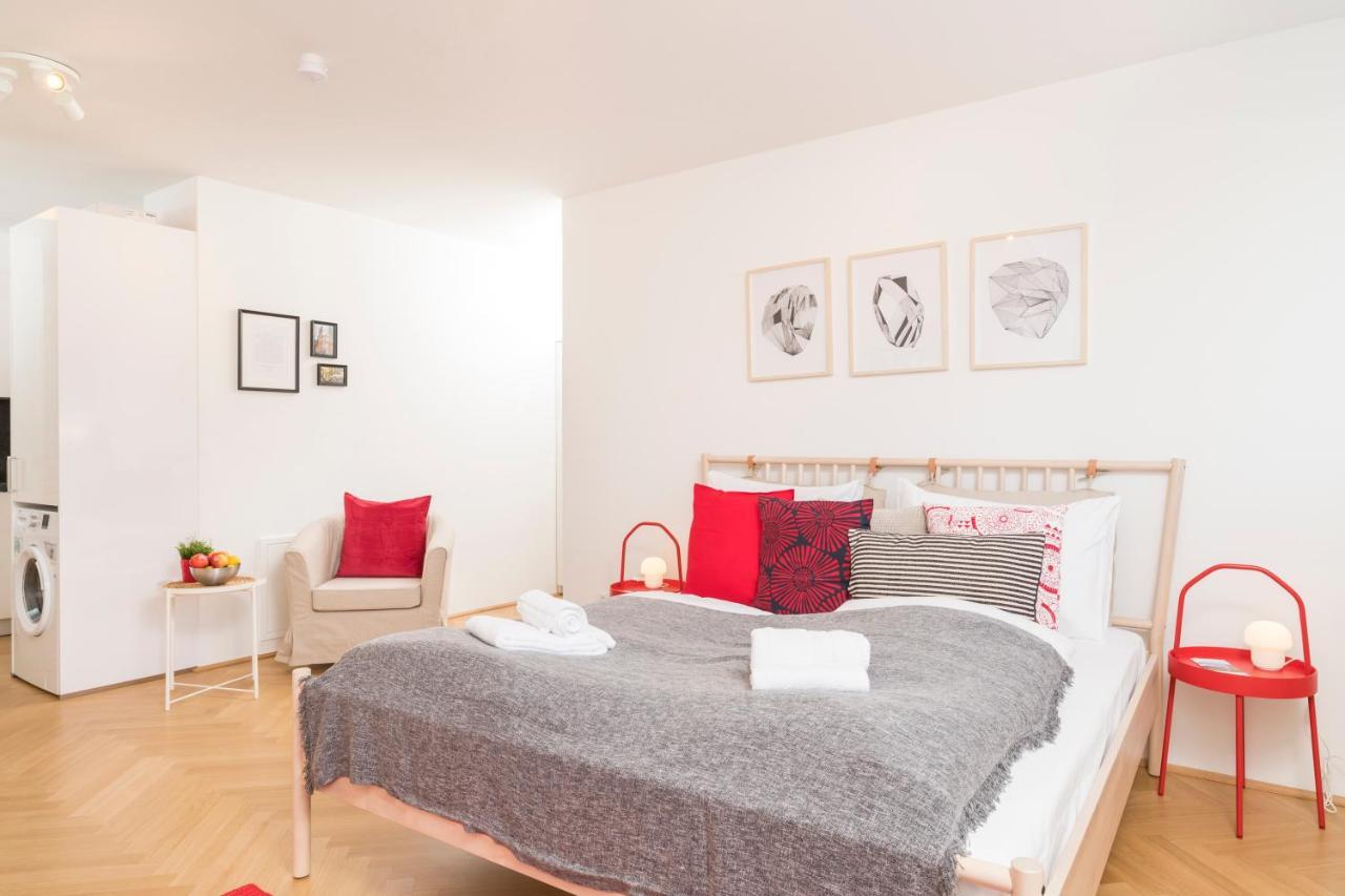 Red Monkey Vienna Apartment Buitenkant foto