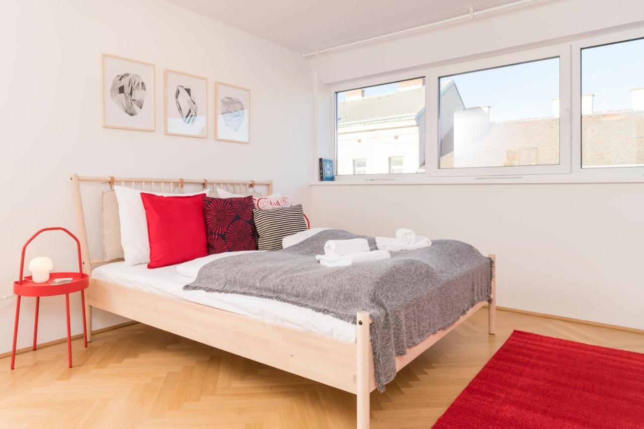 Red Monkey Vienna Apartment Buitenkant foto